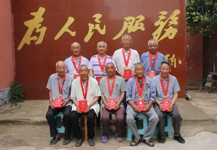 关于双鱼座感情运势。